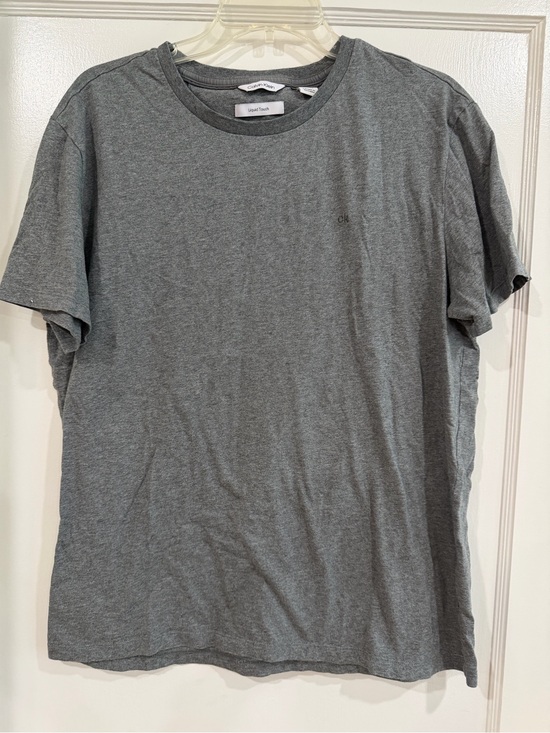 Calvin Klein Other - Calvin Klein Men's Short Sleeve Crewneck T-Shirt in Heather Gray